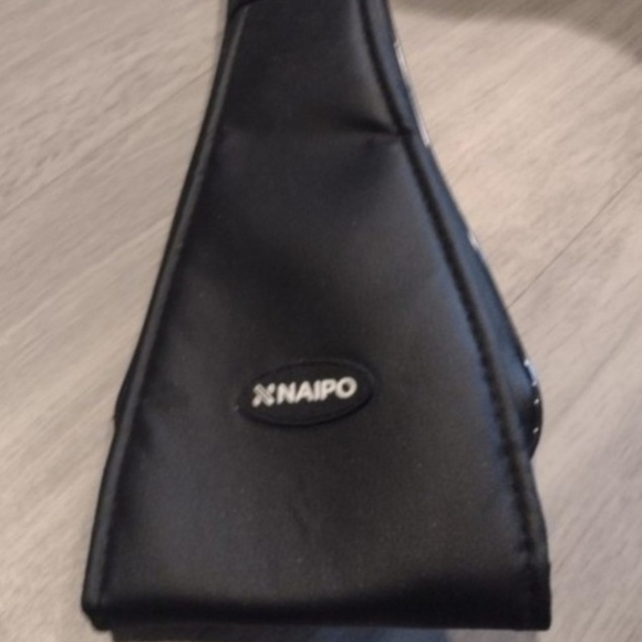 Black Neck and Shoulder Massager - Picture 3 of 6